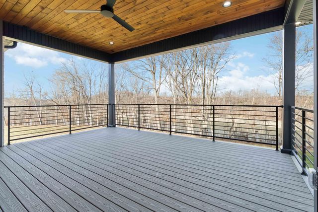 849 Lakemere Drive, Somerset, KY 42503