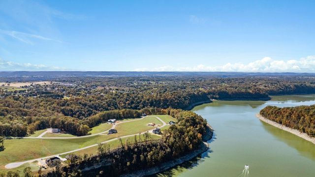 849 Lakemere Drive, Somerset, KY 42503