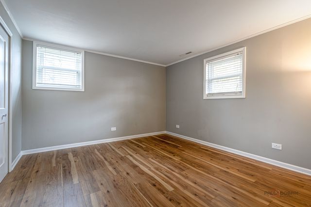 1096 Beechwood Road, Buffalo Grove, IL 60089