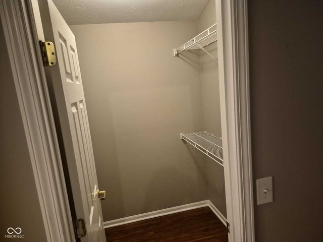 246 Legends Creek Way 208, Indianapolis, IN 46229