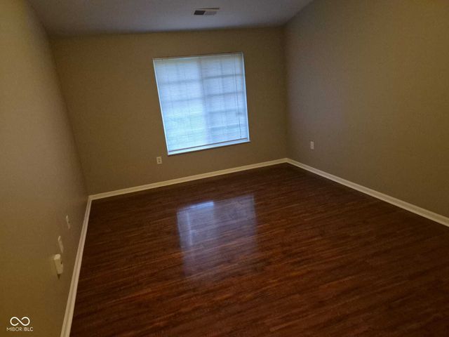 246 Legends Creek Way 208, Indianapolis, IN 46229