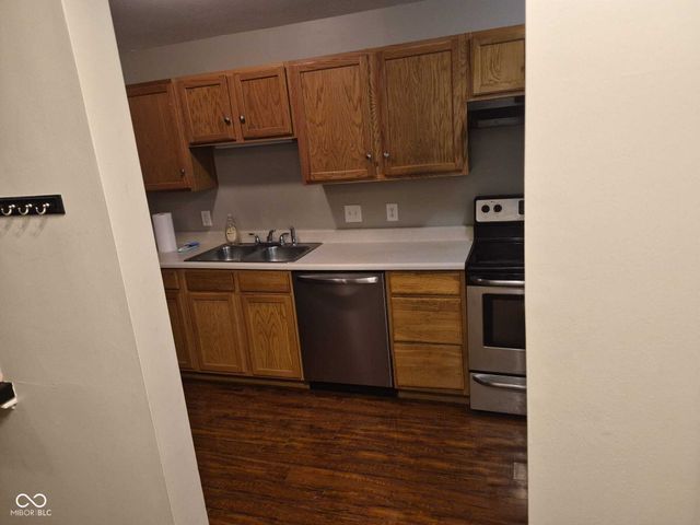 246 Legends Creek Way 208, Indianapolis, IN 46229