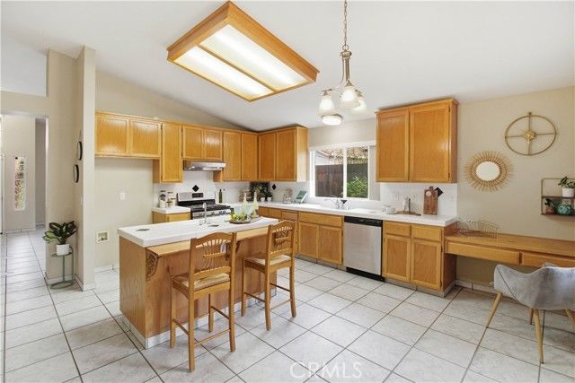 2128 Spy Glass Court, Merced, CA 95340