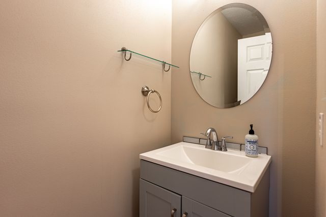 206 Griffin Place, Poplar Grove, IL 61065