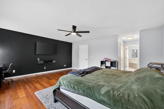 206 Griffin Place, Poplar Grove, IL 61065