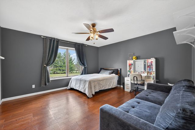 206 Griffin Place, Poplar Grove, IL 61065