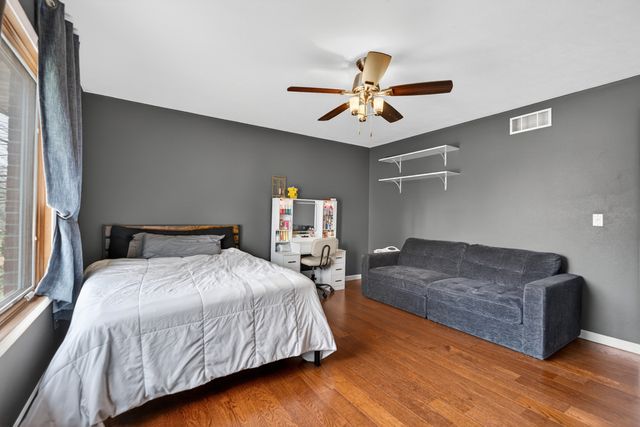 206 Griffin Place, Poplar Grove, IL 61065