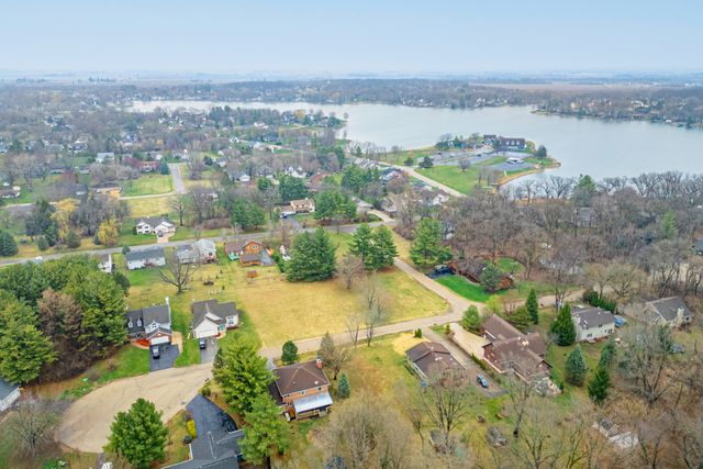 206 Griffin Place, Poplar Grove, IL 61065