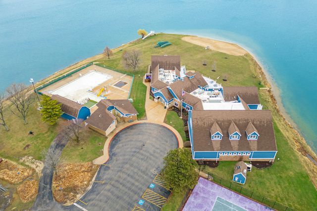 206 Griffin Place, Poplar Grove, IL 61065