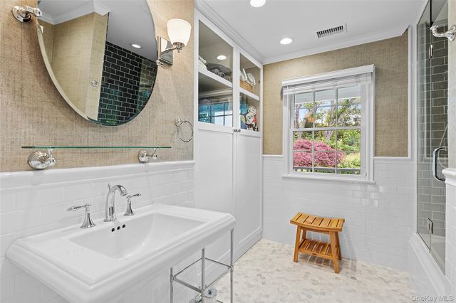 1497 Peconic Bay Boulevard, Laurel, NY 11948