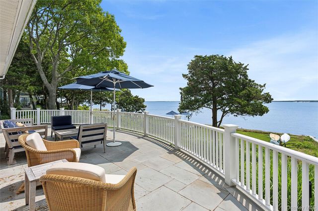 1497 Peconic Bay Boulevard, Laurel, NY 11948