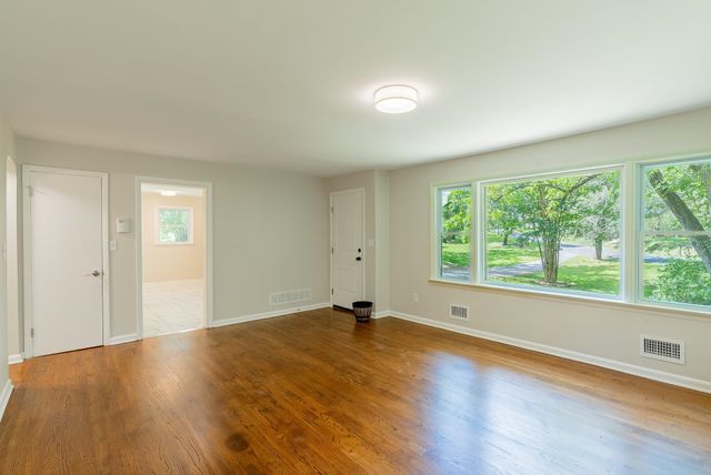 546 LUPTON RD, Woodstock, VA 22664