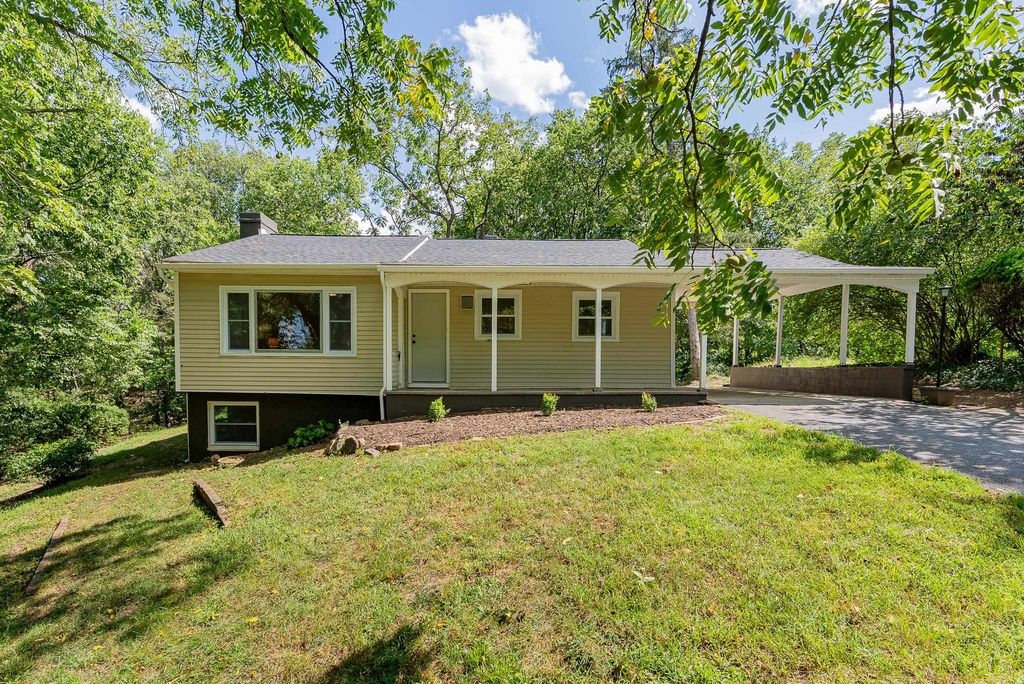 546 LUPTON RD, Woodstock, VA 22664