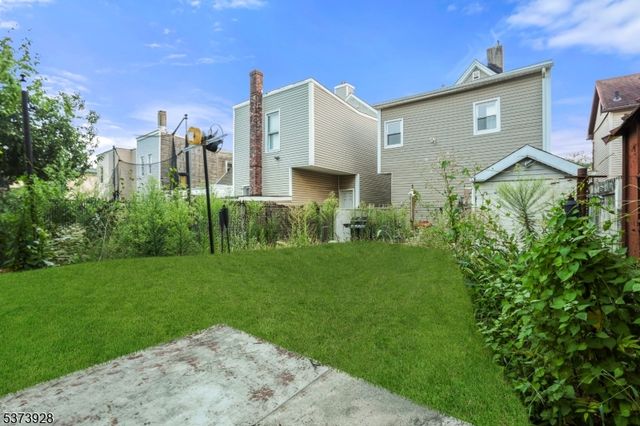 79 Irving St, Newark City, NJ 07104