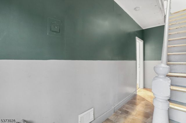 79 Irving St, Newark City, NJ 07104