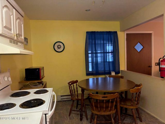 21 Snowberry Lane A, Whiting, NJ 08759