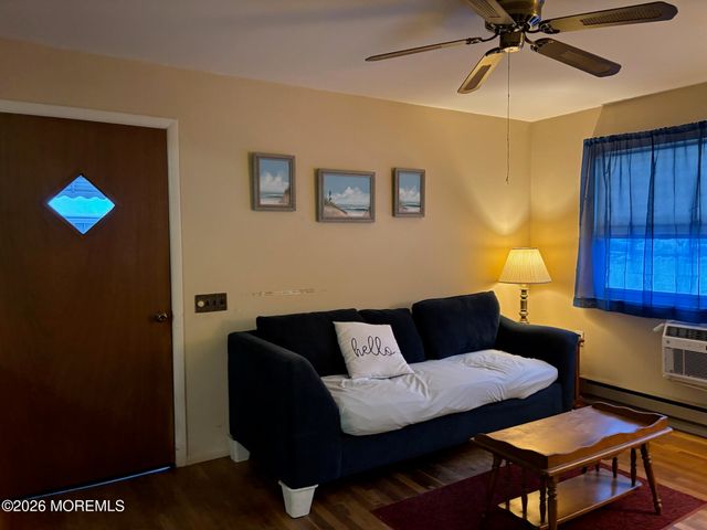 21 Snowberry Lane A, Whiting, NJ 08759