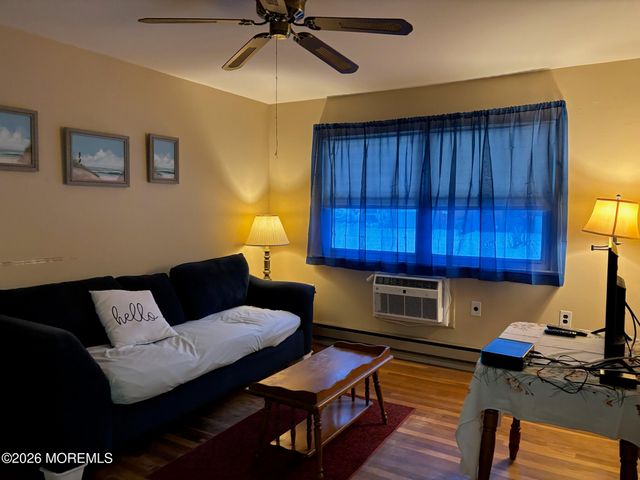 21 Snowberry Lane A, Whiting, NJ 08759