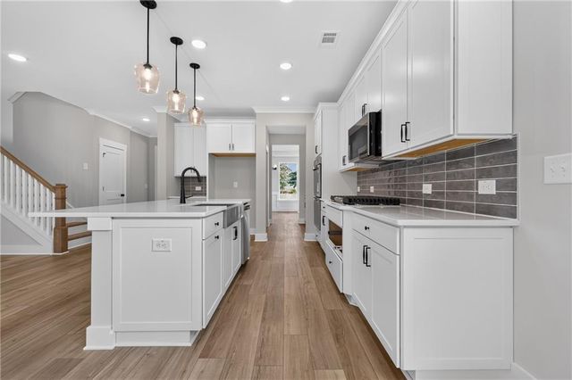 4543 Mary Ruth Way, Loganville, GA 30052