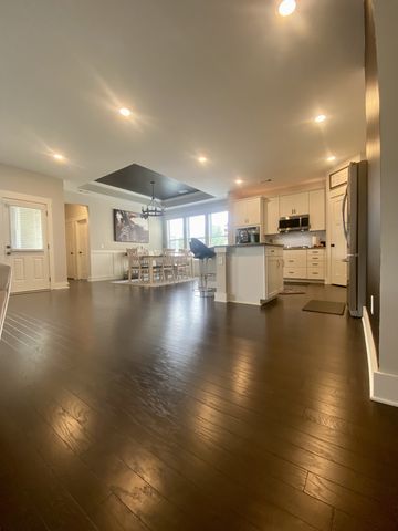 1601 Drakes Creek Rd, Hendersonville, TN 37075