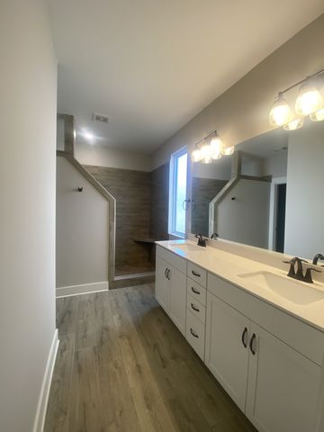1601 Drakes Creek Rd, Hendersonville, TN 37075