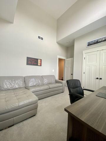 1601 Drakes Creek Rd, Hendersonville, TN 37075