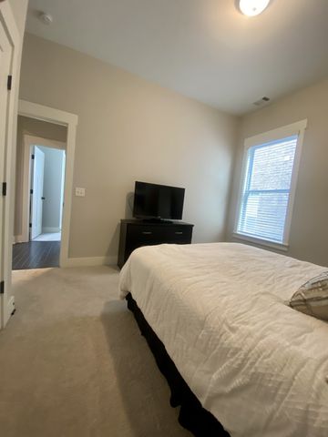 1601 Drakes Creek Rd, Hendersonville, TN 37075