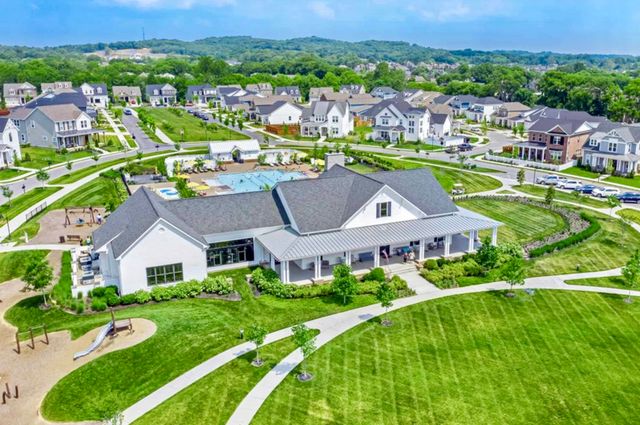 1601 Drakes Creek Rd, Hendersonville, TN 37075