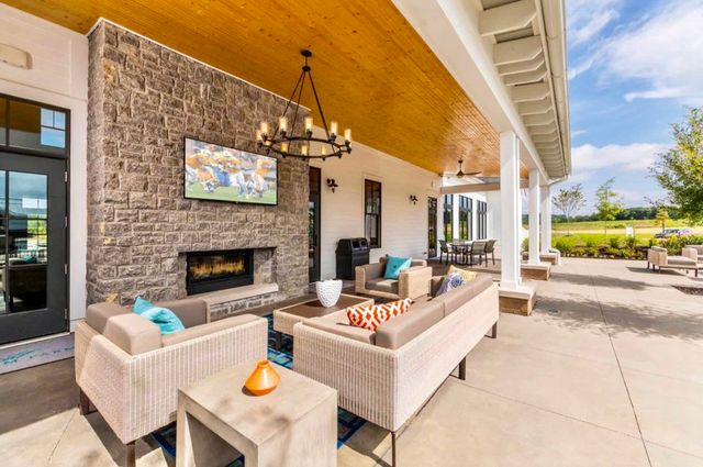 1601 Drakes Creek Rd, Hendersonville, TN 37075