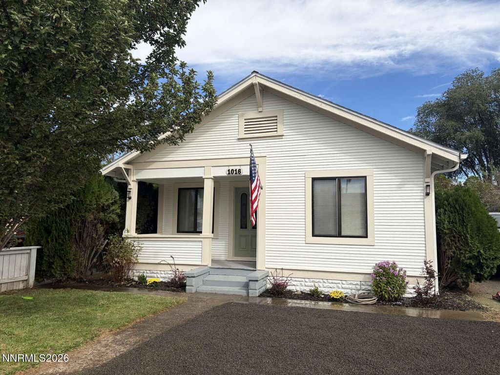 1016 Prater Way, Sparks, NV 89431