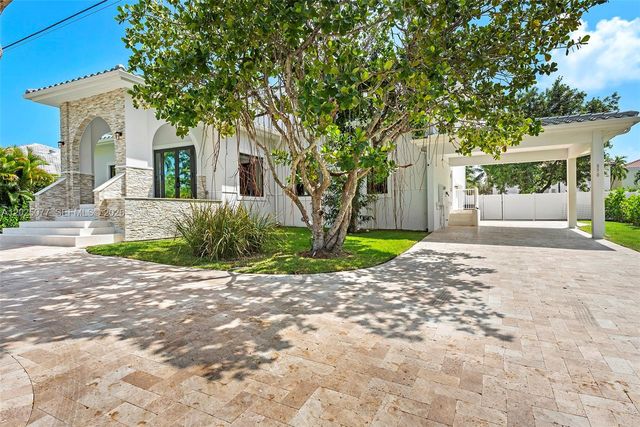 850 Washington St, Hollywood, FL 33019