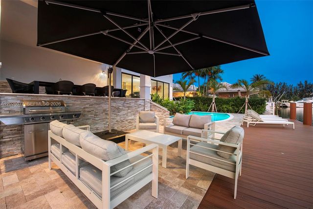850 Washington St, Hollywood, FL 33019