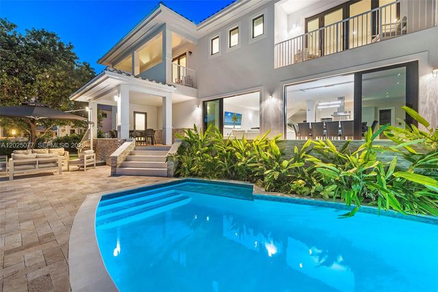 850 Washington St, Hollywood, FL 33019