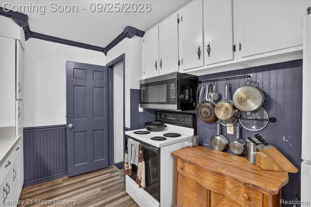 4188 Carmanwood Drive, Flint, MI 48507