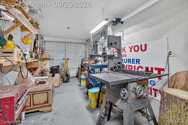 4188 Carmanwood Drive, Flint, MI 48507