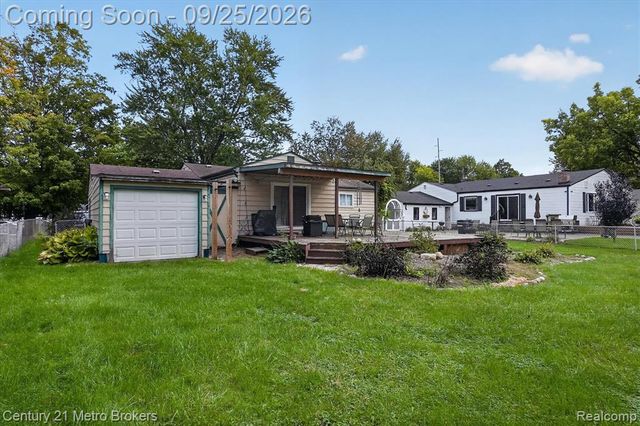 4188 Carmanwood Drive, Flint, MI 48507
