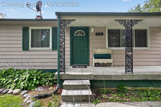 4188 Carmanwood Drive, Flint, MI 48507