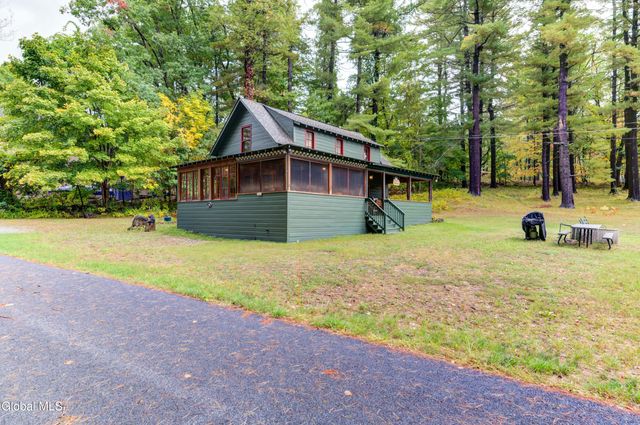 39 Cedar Lane, Lake George, NY 12845