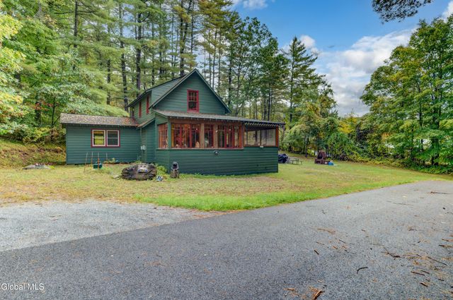 39 Cedar Lane, Lake George, NY 12845