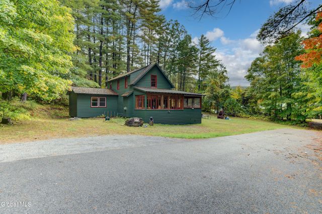 39 Cedar Lane, Lake George, NY 12845