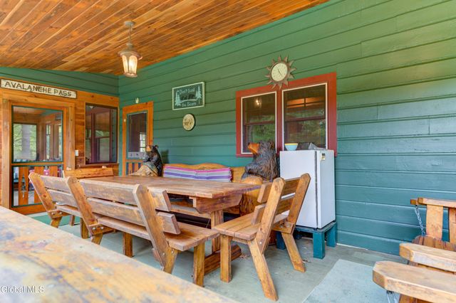 39 Cedar Lane, Lake George, NY 12845