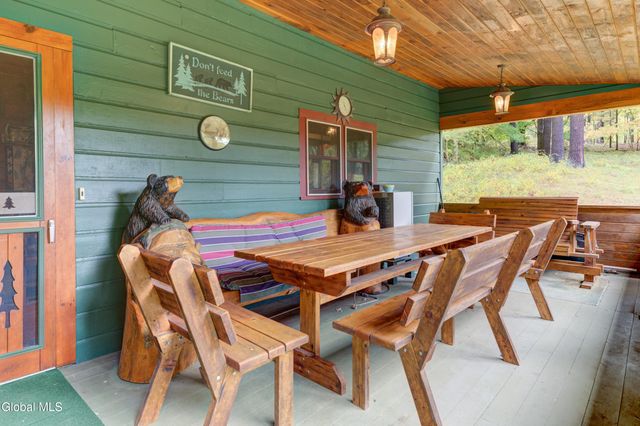 39 Cedar Lane, Lake George, NY 12845