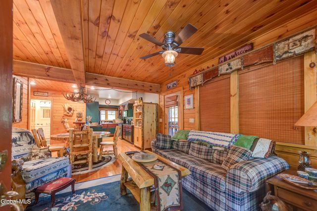 39 Cedar Lane, Lake George, NY 12845