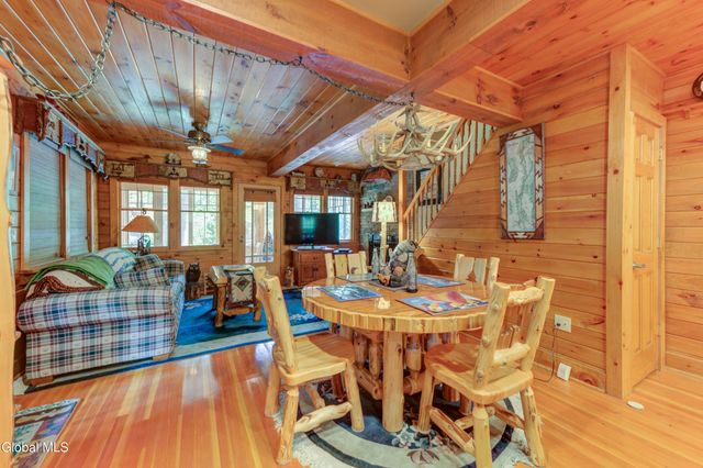 39 Cedar Lane, Lake George, NY 12845