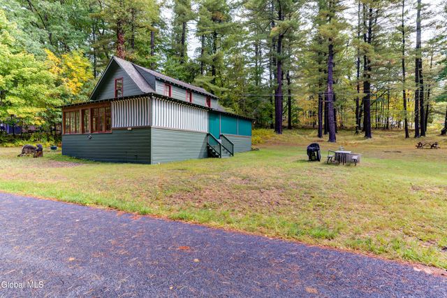 39 Cedar Lane, Lake George, NY 12845