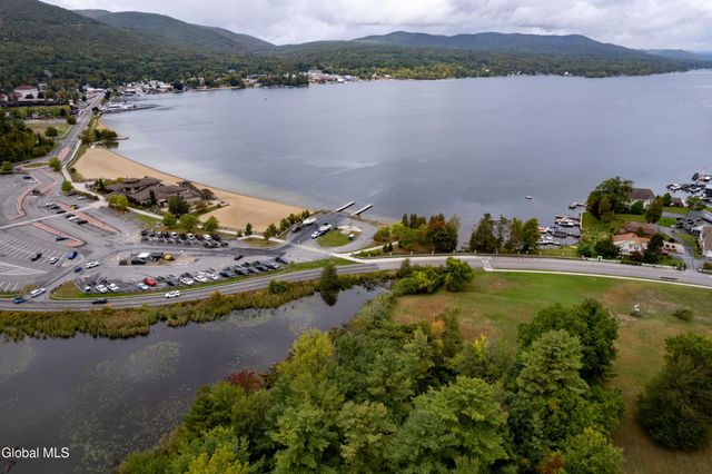 39 Cedar Lane, Lake George, NY 12845