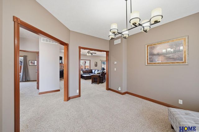 8933 S 30th Street, Lincoln, NE 68516