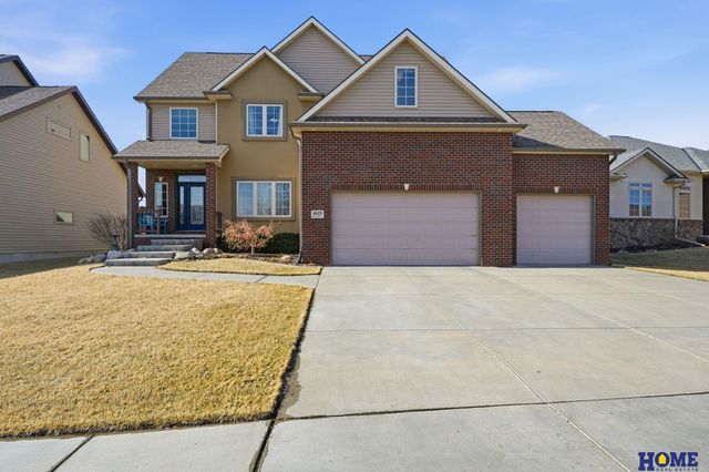 8933 S 30th Street, Lincoln, NE 68516