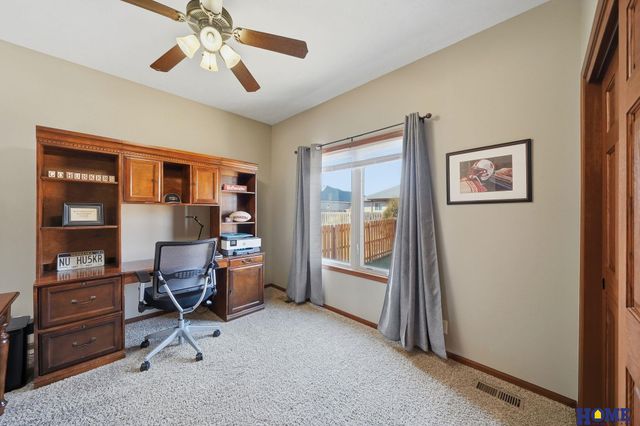 8933 S 30th Street, Lincoln, NE 68516