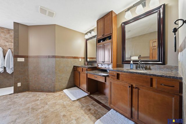 8933 S 30th Street, Lincoln, NE 68516